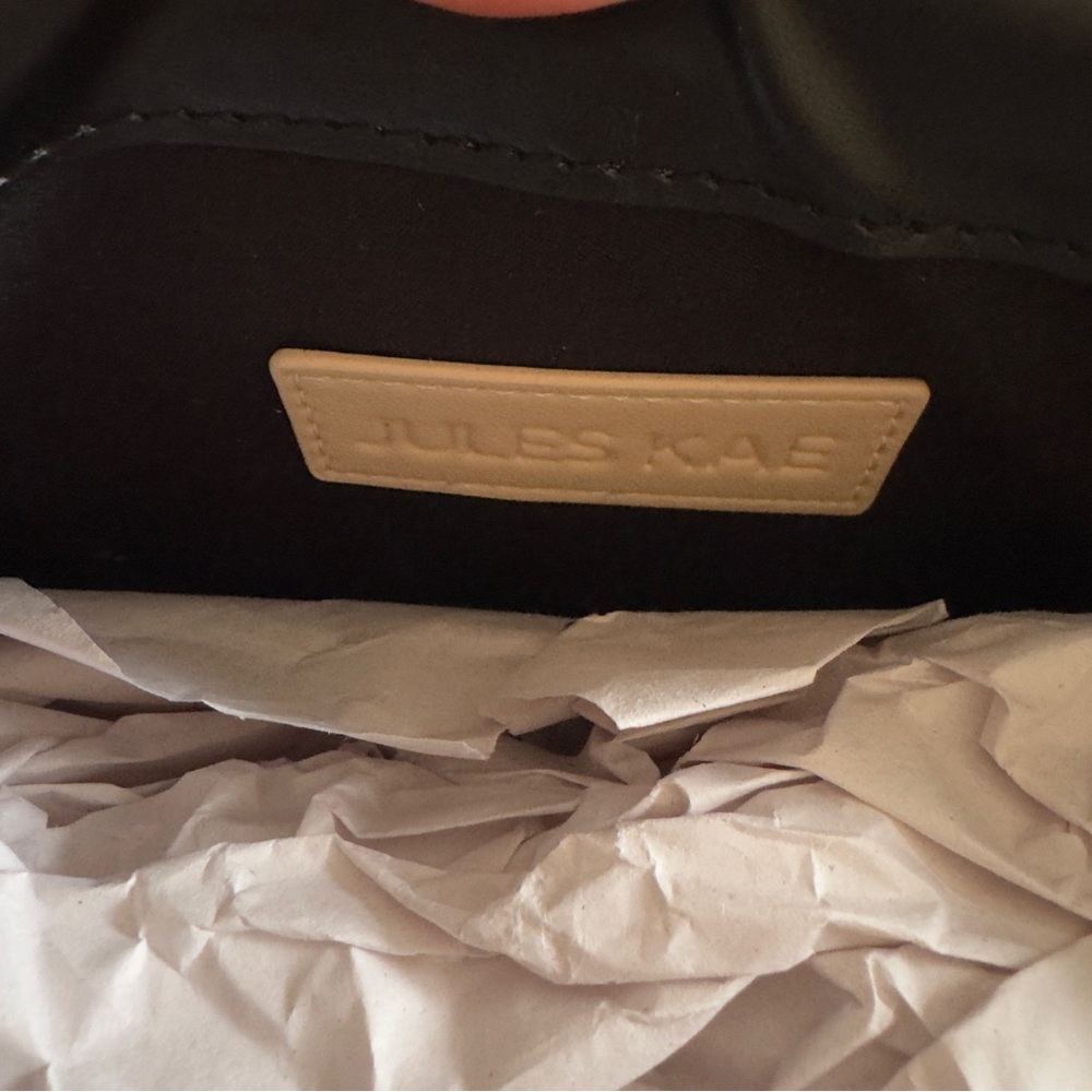 *BRAND NWT* *NEVER WORN* Jules Kae Mia Vegan Leather Crossbody Bag - Picture 5 of 11